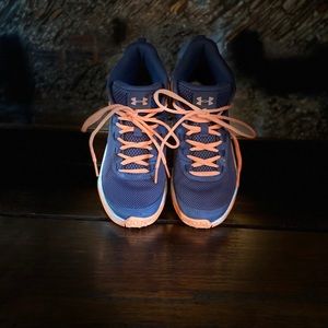 Under Armour Girls Basketball Shoes